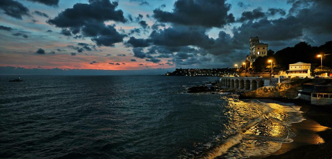 Quarto di Luna Genova Esterno foto