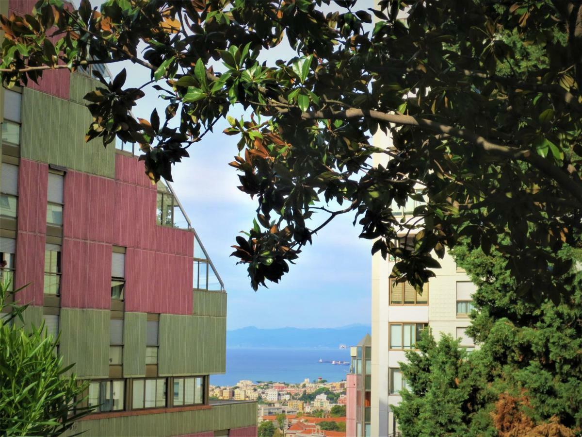 Quarto di Luna Genova Esterno foto